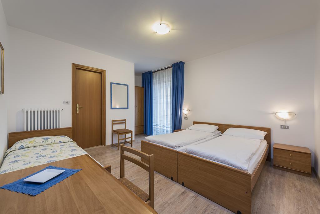 Hotel Villa Al Vento Torbole Sul Garda ห้อง รูปภาพ