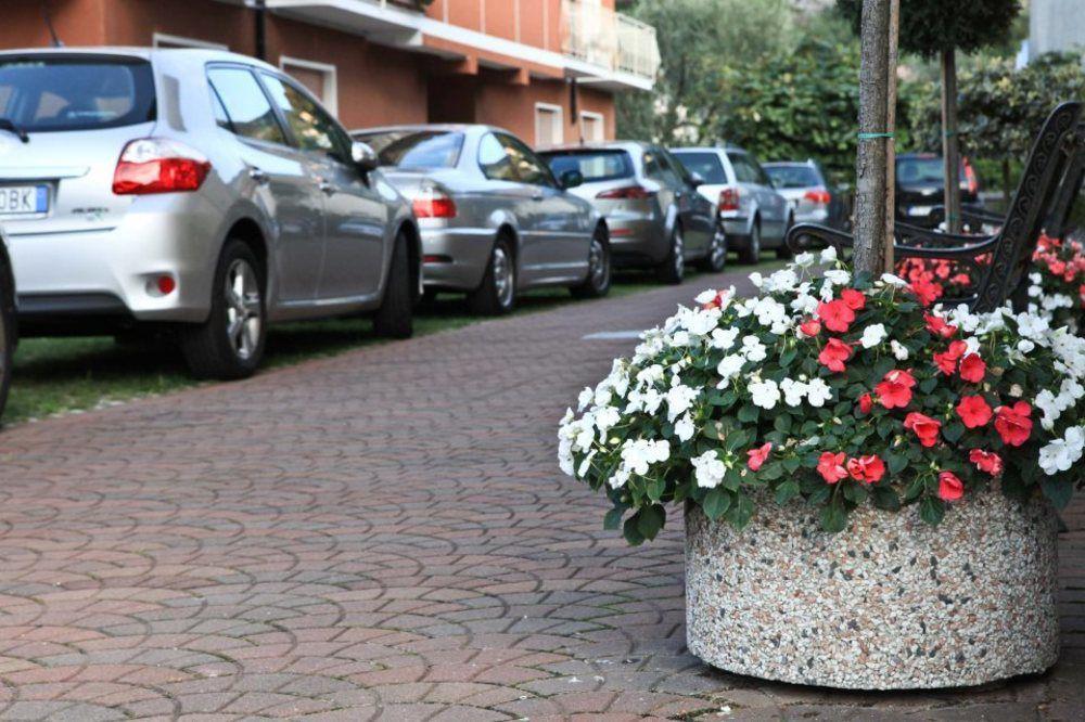 Hotel Villa Al Vento Torbole Sul Garda ภายนอก รูปภาพ